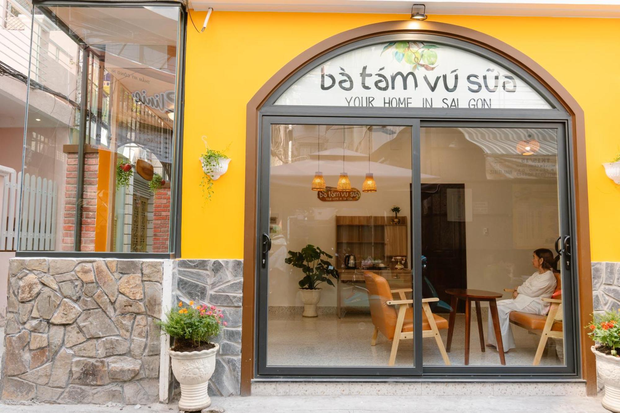 Ba Tam Vu Sua * Ho Chi Minh City